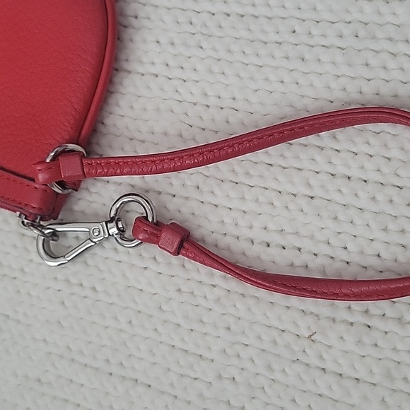 Calvin Klein red clutch zipper pouch - Picture 5 of 11